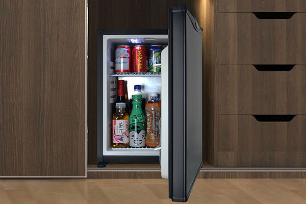 2023歐比特酒店冰箱+保險(xiǎn)箱